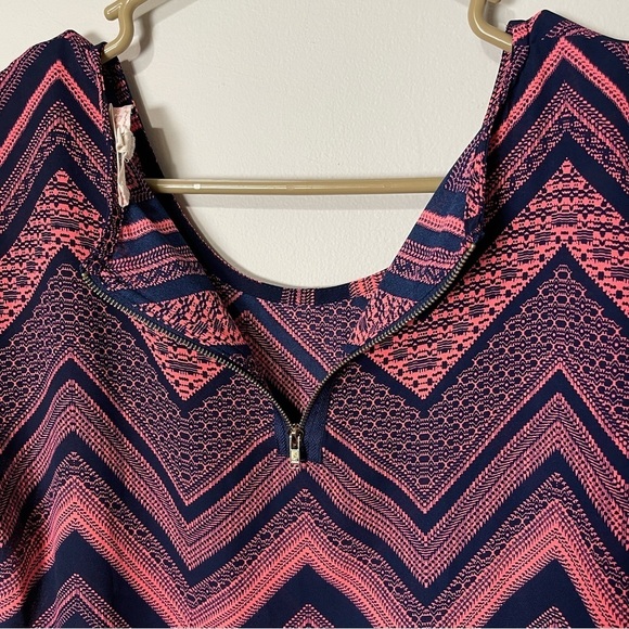 Pink Republic Short Sleeve Chevron Blouse - Picture 7 of 11
